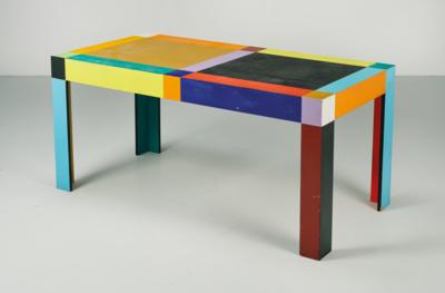 A rare table, designed by Alessandro Guerriero - Design