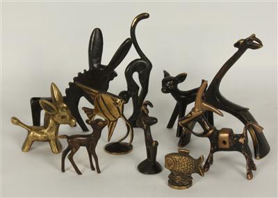 10 Zierfiguren, - Antiques and art