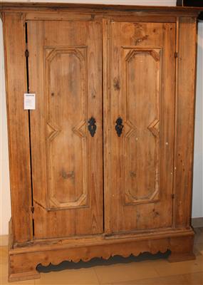 Provinzieller Schrank Ende 18. JH., - Antiques and art