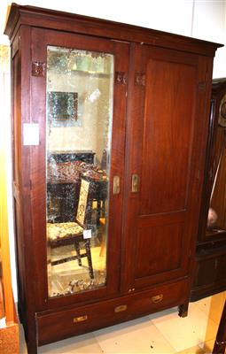 Garderobenschrank, - Antiques and art