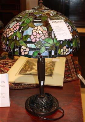 Tischlampe in der Art Tiffany, - Kunst, Antiquitäten und Möbel