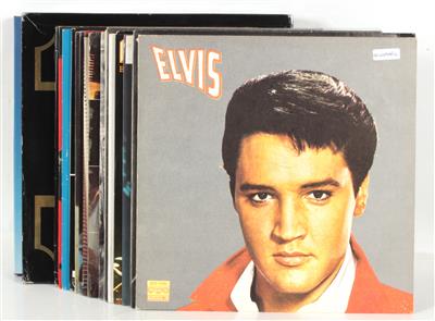 20 LP's Elvis Presley div. Hits bzw. Best Of-Sampler und 4 LP-Boxen A Collector's Edition (5 LP), - Elvis Presley Memorabilien (Schallplatten, Literatur und Sammlerstücke)