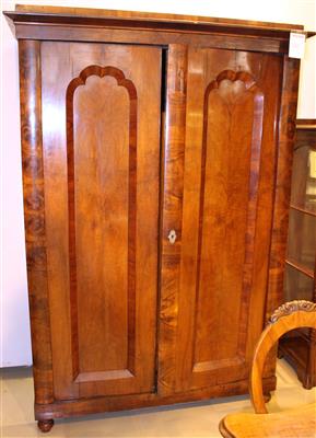 Biedermeier Garderobenschrank,1 H 19 JH, - Antiques and art