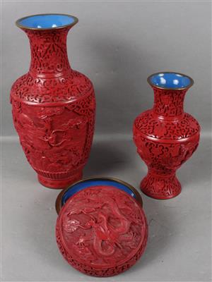 2 Vasen 1 Deckeldose - Umění a starožitnosti