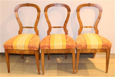 Satz von 3 Biedermeier Sessel um 1830, - Onlineauktion Kunst, Antiquitäten und Möbel