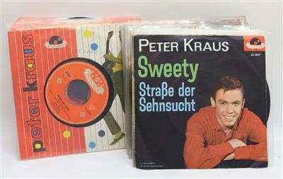 44 Singles - Vintage radios and rare vinyl recordings