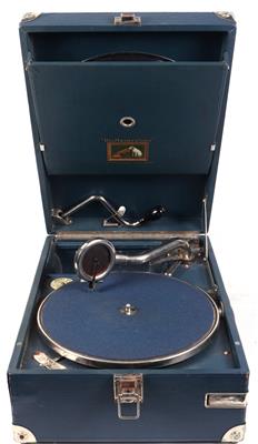 Koffergrammophon - Historic entertainment technology and vinyls