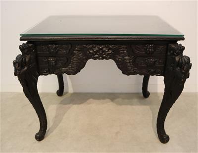 Rechteckiger Tisch in asiatischer Art, - Arte e antiquariato