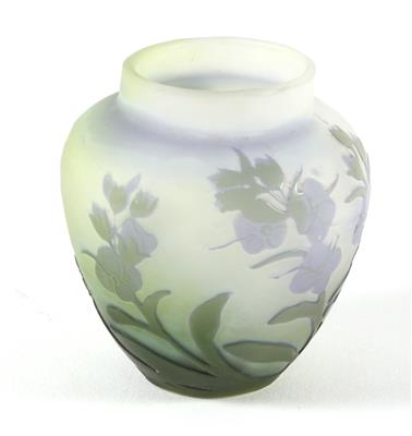 Vase - Antiques and art