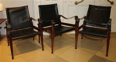 Satz von drei Safari-Stühlen, - Design Sale