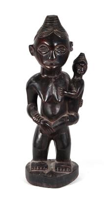 Stehende weibliche Stammesfigur mit Kind am linken Arm - Arte e antiquariato