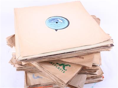 62 Schellacks - Historic entertainment technology and vinyls
