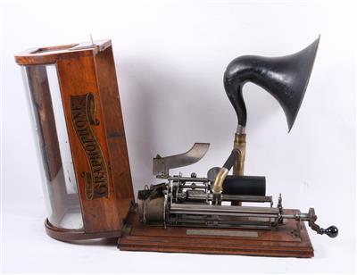 Phonograph Columbia The Graphophone, - Historic entertainment technology and vinyls