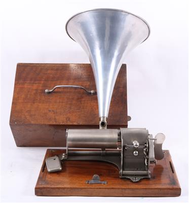 Phonograph unbezeichnet, - Historische Unterhaltungstechnik und Schallplatten