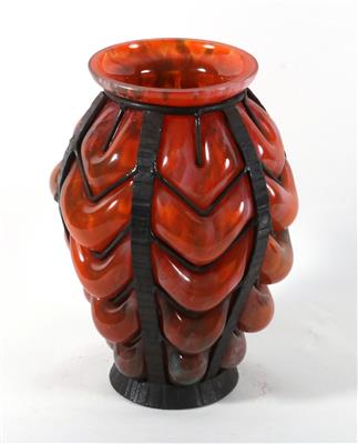 Vase - Christmas auction