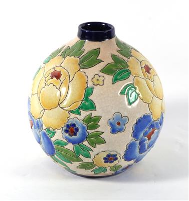 Vase - Christmas auction