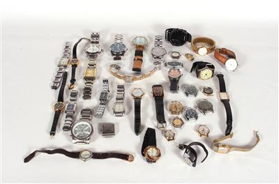 37 Armbanduhren - Umění a starožitnosti