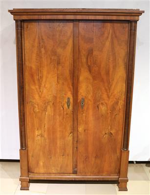 Großer Biedermeier Garderobeschrank, - Arte e antiquariato