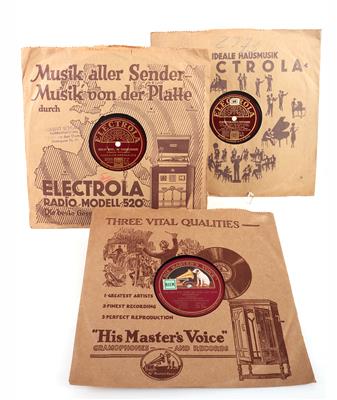 3 Schellacks - Historic entertainment technology and vinyls