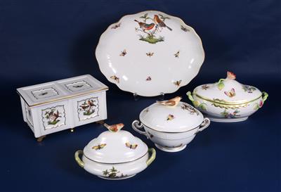 4 Deckeldosen, 1 ovale Platte - Antiques and art