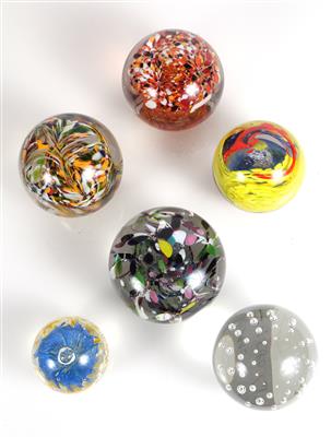 6 Briefbeschwerer, sogen. "Paperweights" - Antiques and art