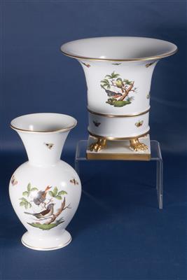 1 Sockelvase, 1 bauchige Vase - Umění a starožitnosti