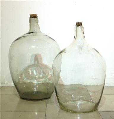 2 große gläserne Schnapsflaschen - Kunst, Antiquitäten, Möbel und Technik