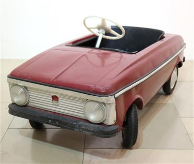 Russisches Kindertretauto - Arte e antiquariato