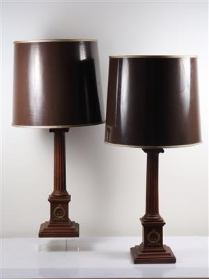 Paar große, dekorative Tischlampen in klassizistischer Stilform - Umění a starožitnosti