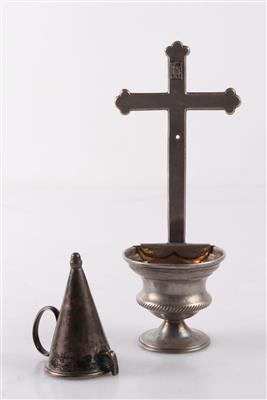 Weihwasserkessel mit Kreuz und Löschhut (2) - Antiques and art