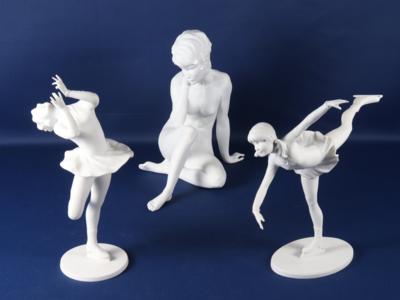 2 Schlittschuhläuferinen, 1 sitzender weiblicher Akt, "Kaiser-Porzellan" - Arte, antiquariato, mobili e tecnologia