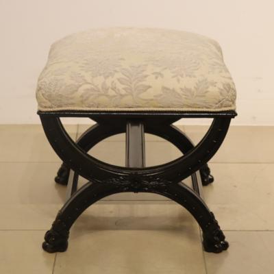 Historismus Hocker in Scherenform - Art, antiques, furniture and technology