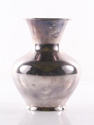 Vase - Art, antiques, furniture and technology