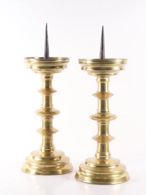 Paar Kerzenleuchter, sogen. "Scheibenleuchter" - Art, antiques, furniture and technology