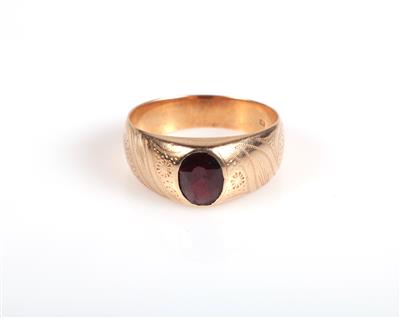 Granat Ring - Jewellery and watches