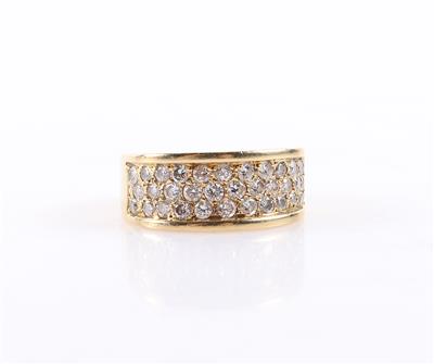 Brillant Damenring zus. ca. 0,90 ct - Schmuck und Uhren