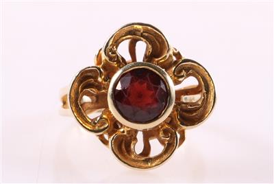 Granatring - Jewellery and watches