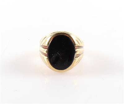 Onyx Ring - Jewellery and watches