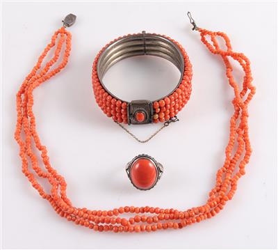 Korallen Damenschmuckkonvolut (3) - Jewellery and watches