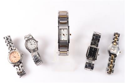 Konvolut Damenarmbanduhren (5 Stück) - Uhren und Schreibgeräte