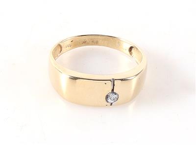 Ring - Jewellery and watches