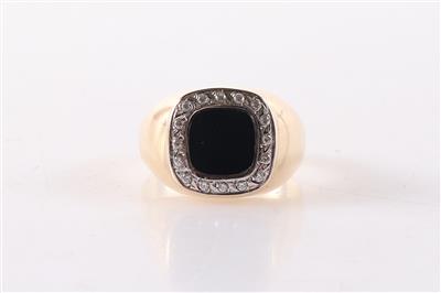 Onyx Ring - Jewellery and watches