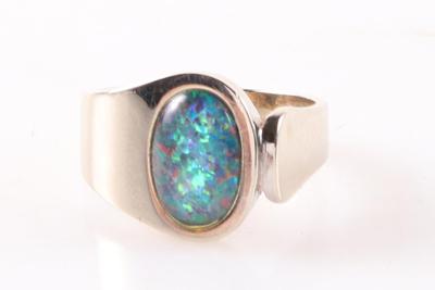 Ring mit Opaltriplette - Jewellery and watches