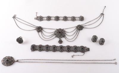 Granat Trachtenschmuckgarnitur (8) - Jewellery and watches
