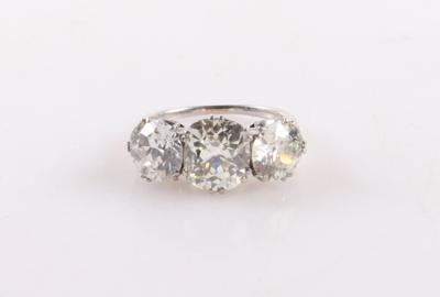 Brillant Diamant Damenring zus. ca. 5,20 ct - Frühlingsauktion II Schmuck und Uhren