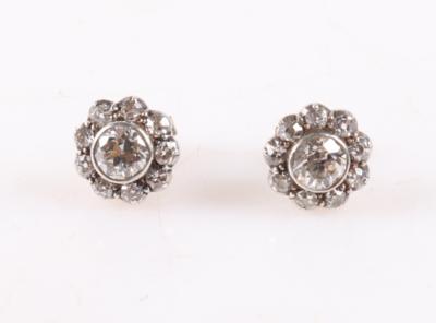 Diamant Ohrstecker zus. ca. 3,30 ct "Blumen" - Jewellery and watches