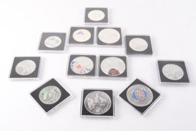 12 Münzen - Jewellery and watches