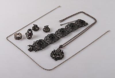 Konvolut Granat Trachtenschmuck (8) - Jewellery and watches