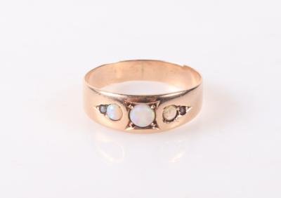 Opal Ring - Jewellery and watches
