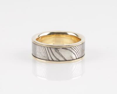Ring mit Silbereinlage in Damast- Optik - Jewellery and watches